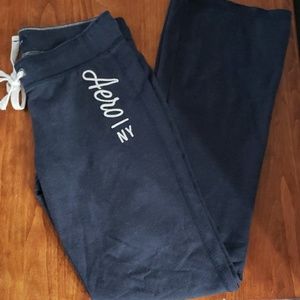Aeropostale Sweatpants Fit n Flare M